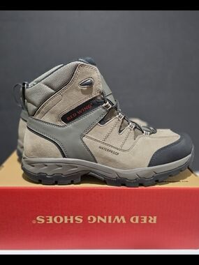 Red Wing "TruHiker" 6" Waterproof CSA Safety Toe Boot. 10.5